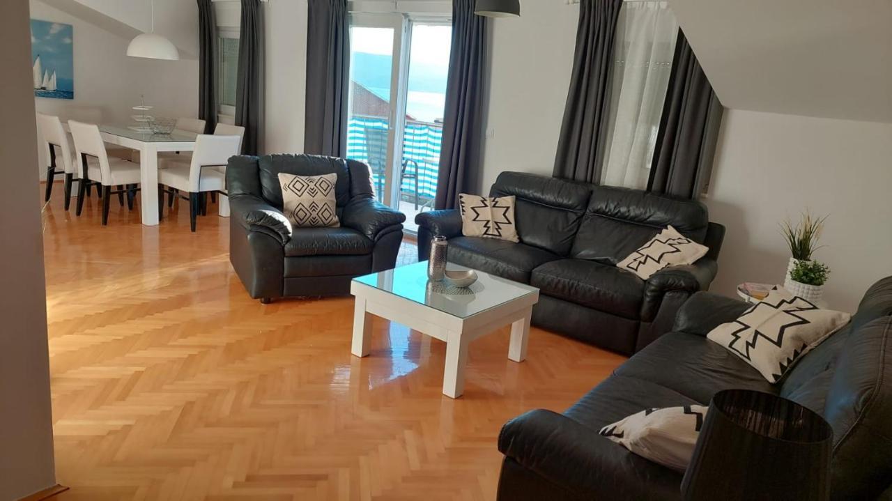 Omis Wind Rose Apartment Exteriör bild
